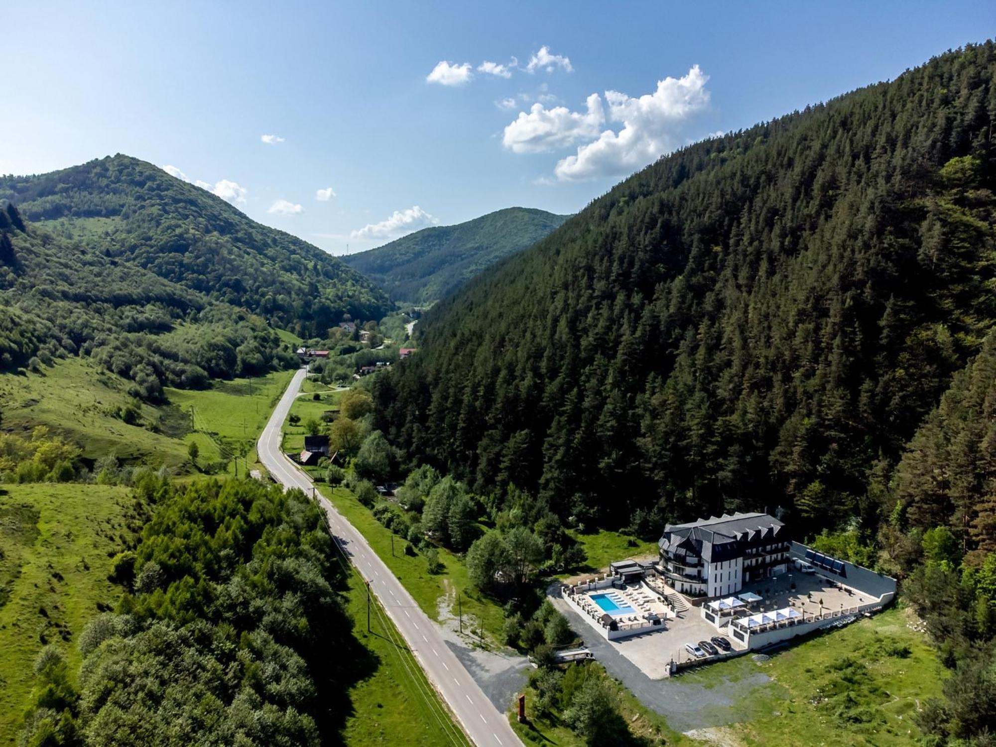 Carpentiere Arena Hotel Răşinari Kültér fotó