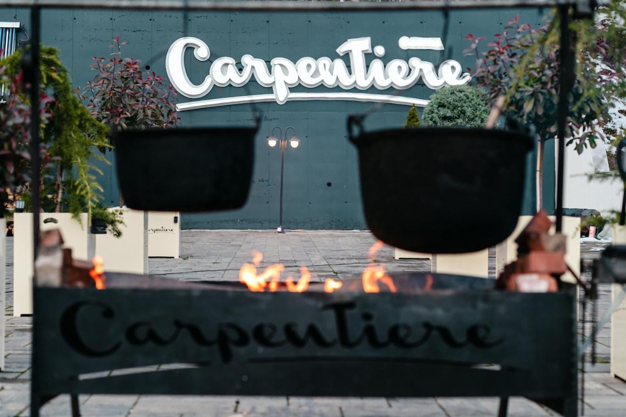 Carpentiere Arena Hotel Răşinari Kültér fotó