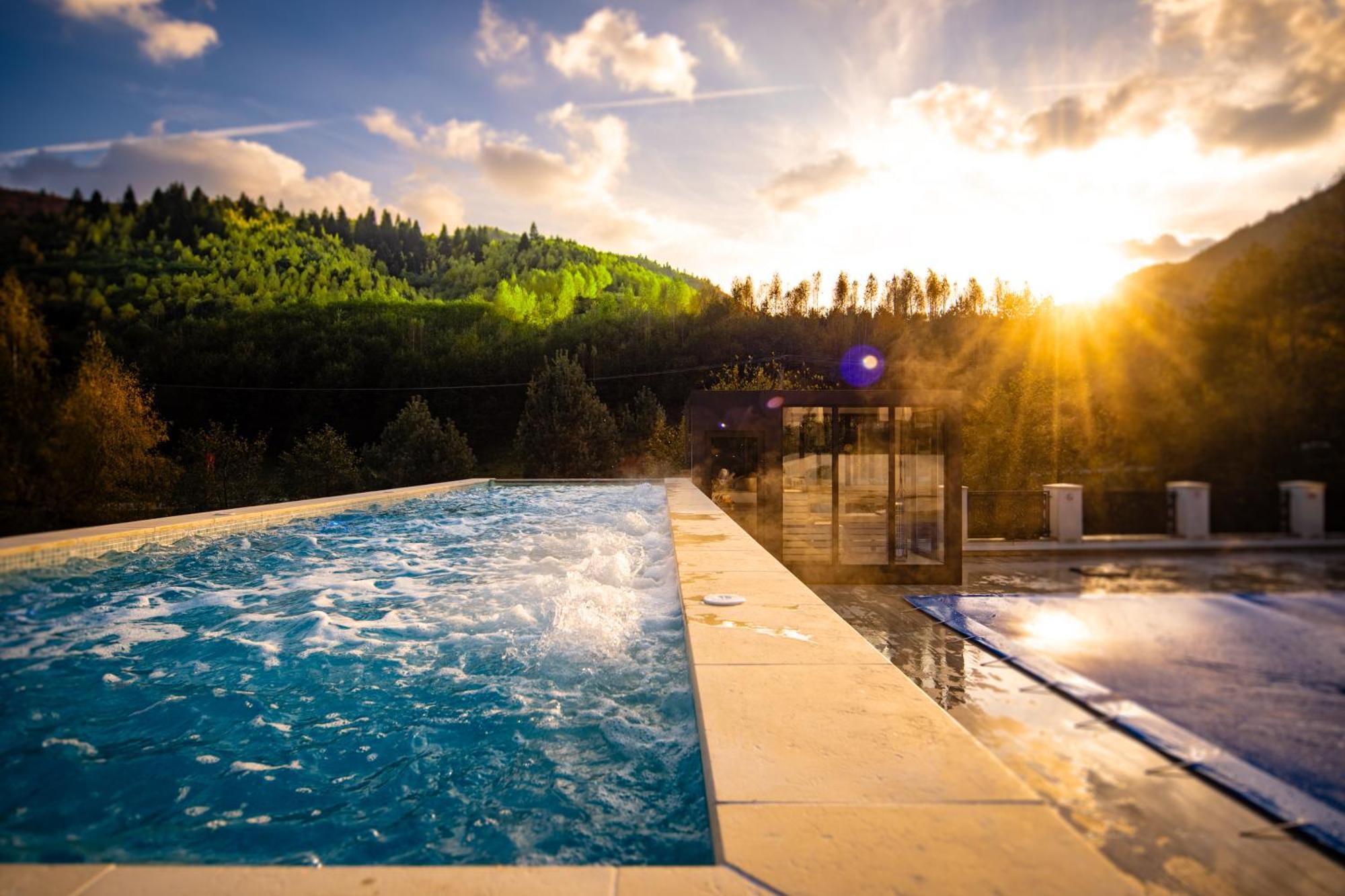Carpentiere Arena Hotel Răşinari Kültér fotó