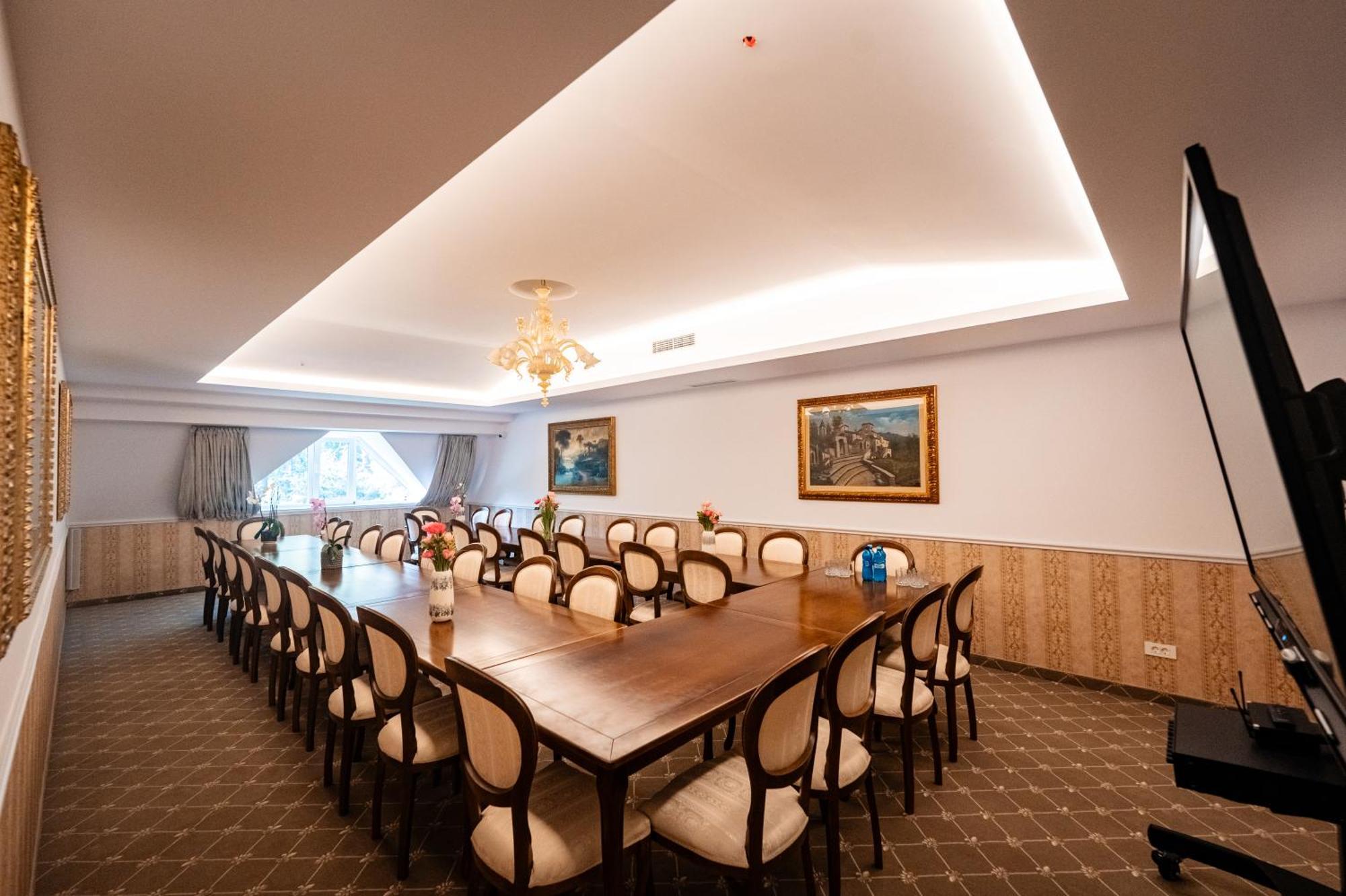 Carpentiere Arena Hotel Răşinari Kültér fotó